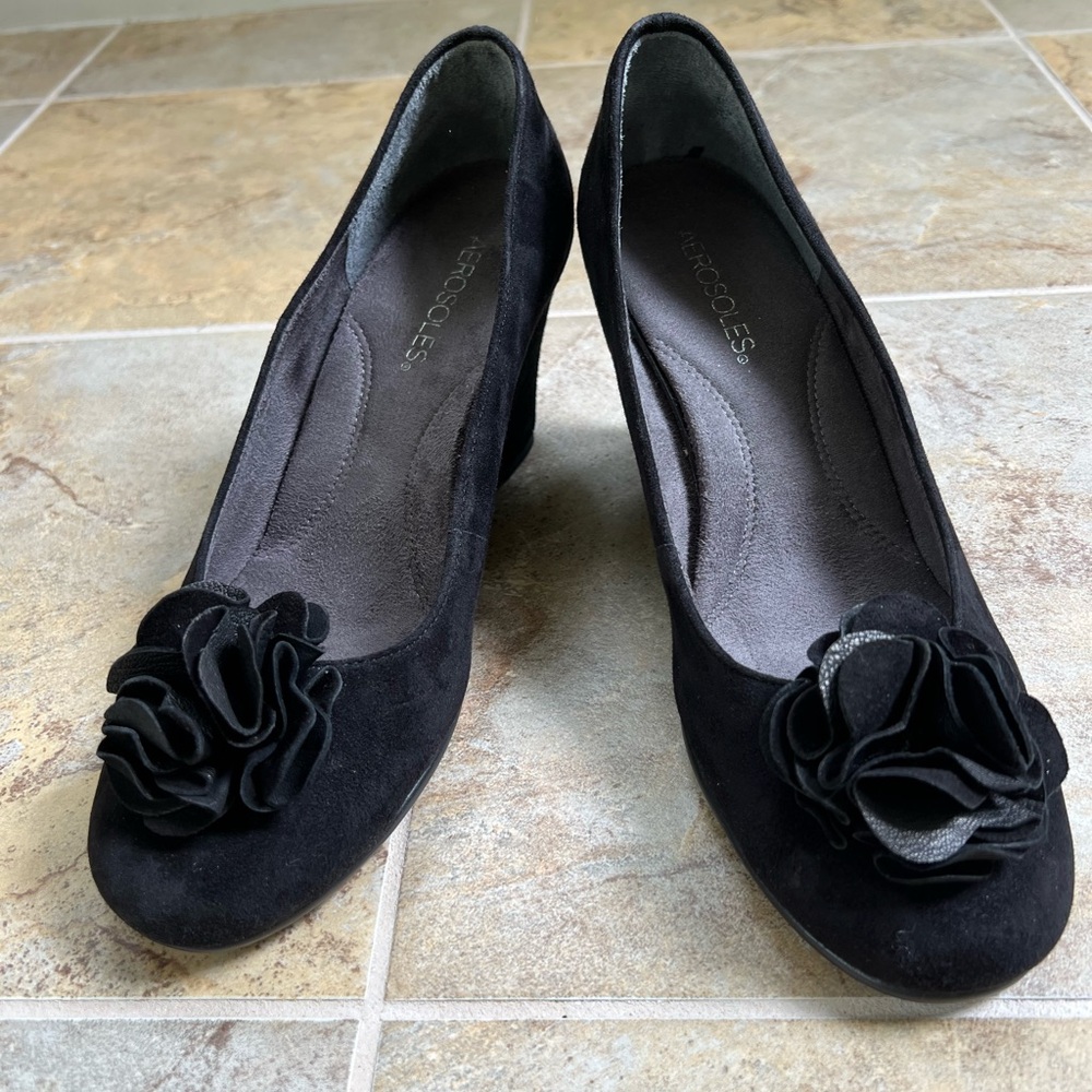 Aerosole suede shoes